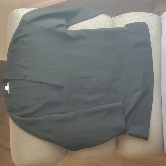 14th & Union Black Top - Picture 1 of 3